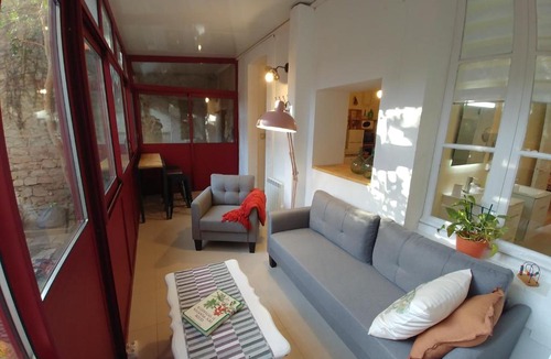 Convention Apartment | rez de chaussée centre, jardin