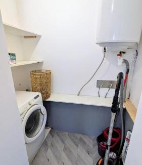 Saint-Christol-Les-Ales Apartment | Rez de jardin chez Elise
