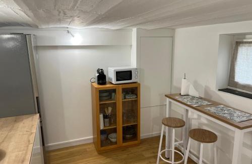 Houilles Apartment | Rez-de-jardin cozy