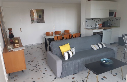 Port-Vendres Apartment | Rez de Jardin Dans Villa Bord de mer