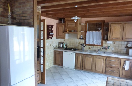 La Bridoire House | REZ DE Maison Proche du lac