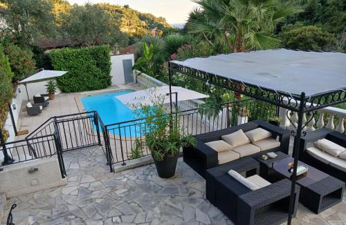 Menton Apartment | Rez de villa avec piscine
