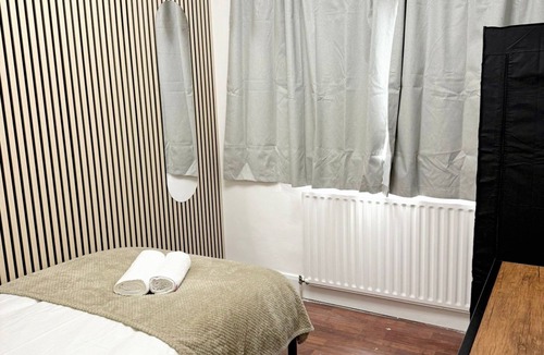 Dudden Hill Hotel | RF-Comfy room for 1 in Wembley!