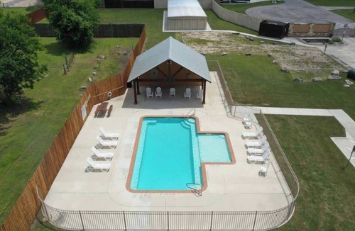New Braunfels Condo | RG 105 Rio Refuge