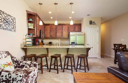 New Braunfels Condo | RG 108 Happy Cow Condo