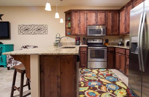 New Braunfels Condo | RG 108 Happy Cow Condo