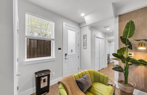 Junius Heights Apartment | RG Dallas G1