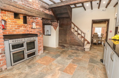 Llanymynech Cottage | Rhandregynwen Hall