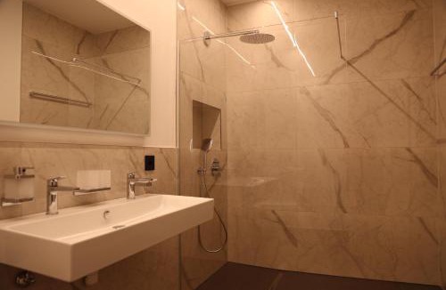 Sisseln Hotel | Rhein Suites