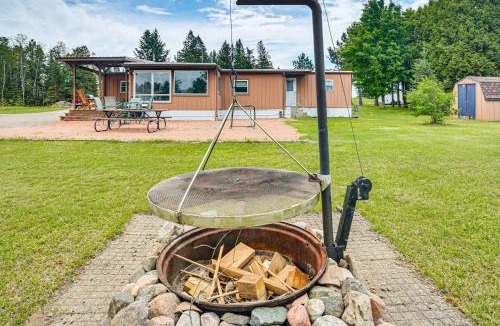 Rhinelander House | Rhinelander Vacation Rental w/Yard on Venus Lake!