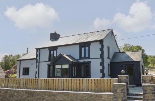 Devils Bridge House | Rhiwmynach