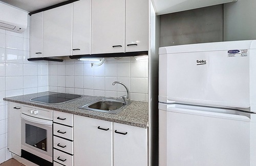 Roses Town Center Apartment | RHODE 2 Piso, 1ª linea de mar, Roses, Free Wi