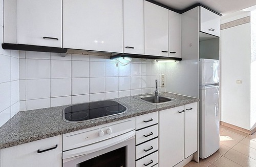 Roses Town Center Apartment | RHODE 2 Piso, 1ª linea de mar, Roses, Free Wi