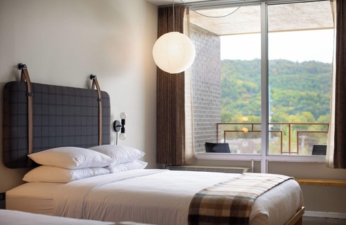 Boone Hotel | Rhode's Motor Lodge