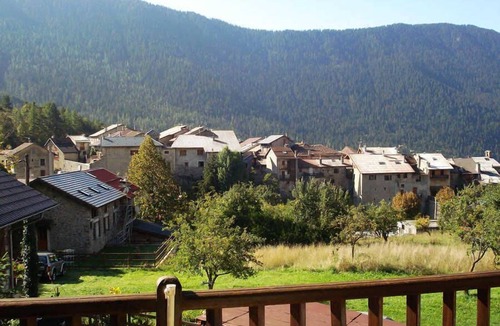 Saint-Dalmas House | Rhododendrons - VALDEBLORE