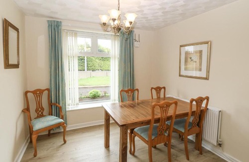 Nefyn House | Rhug Villa