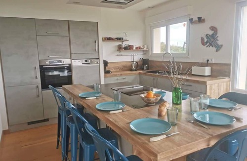 Plougasnou House | Rhun Izella - exceptional view jacuzzi & sauna