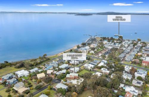 Rhyll House | Rhyll Beach Retreat