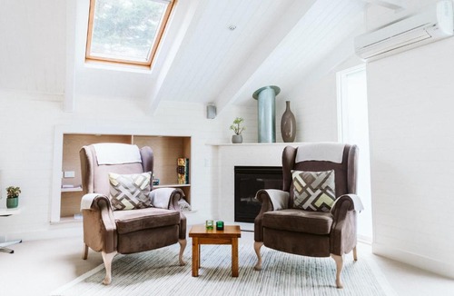 Rhyll Bed & Breakfast | Rhyll Haven Luxury Getaway Apartments