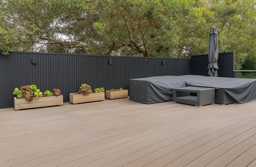 Rhyll House | Rhyll - Home With a View