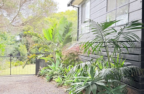 Rhyll House | Rhyll - Home With a View