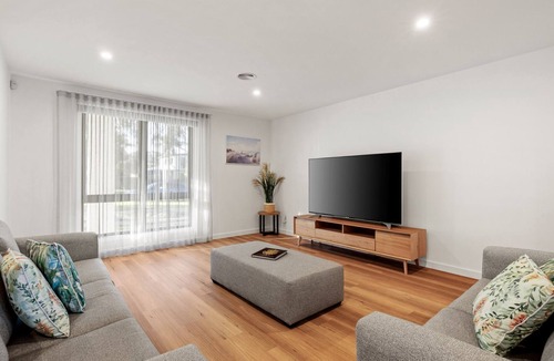 Rhyll House | Rhyll View in Rhyll township