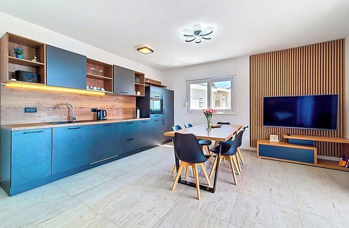 Okrug Gornji House | Ria with heated pool by Interhome