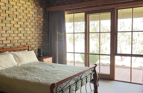 Trentham Cliffs Other | Riana on the Murray River