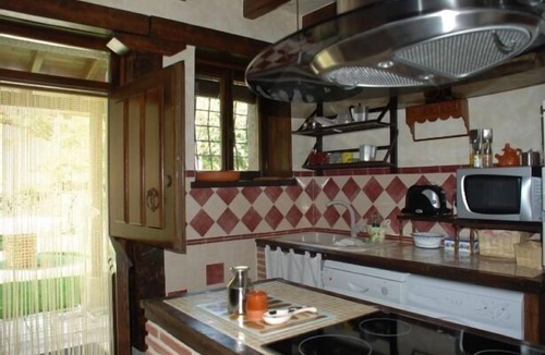 Mombeltran Cottage | Riata house for 8 people