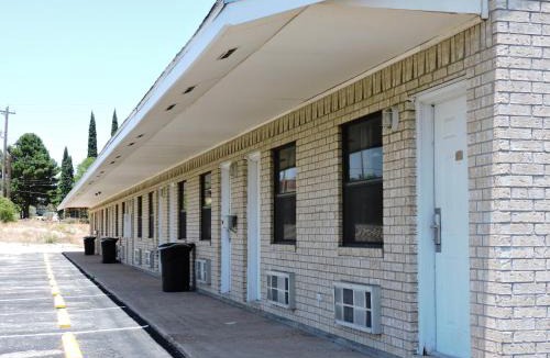 Rankin Hotel | Riata Inn - Rankin