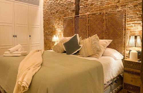 Bilbao Old Town Apartment | Ribera AC by Staynnapartments