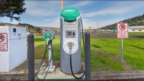 Rice Hill Hotel | Rice Hill Inn