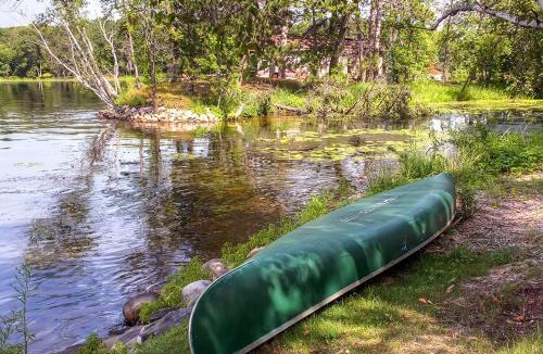 Brainerd House | Rice Lake Lodge and Cabin with Dock Fire Pit Views