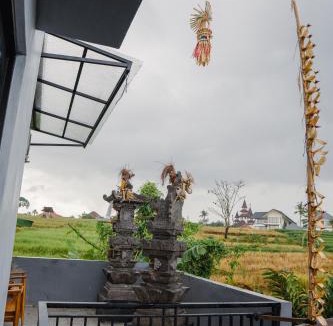 Babakan House | Ricefield View 2 BR villa near Canggu