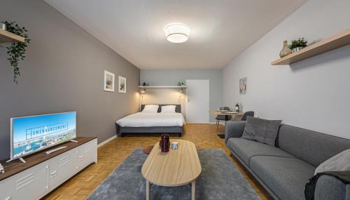 Le Prieure Apartment | Richemont 7 - Self Check In by Homenhancement