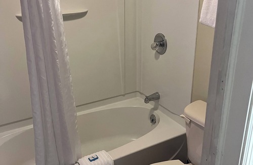 Tire Hill Hotel | Richland Inn