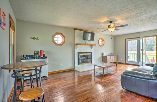 Sandston House | Richmond Area Home w/Game Room & Patio!