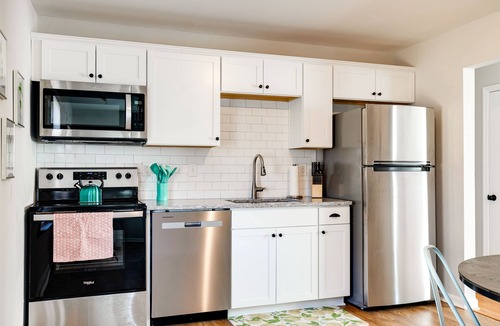 Mosby House | Richmond Gem whole house 3 BR fenced yard!n