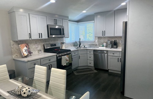 East Richmond Heights House | Richmond Heights California