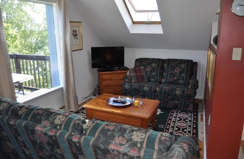 Port Maitland Apartment | Richmond Highland Farm