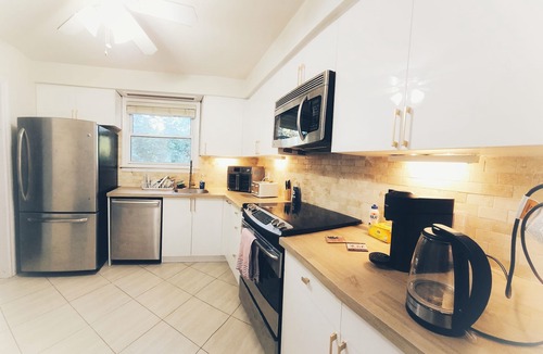 Richmond Hill Villa | Richmond Hill 5BR | Game Room | Huge Yard | 3 Parking , Pets OK