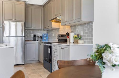 Gormley House | Richmond Hill Haven - Family Friendly - Nature & City