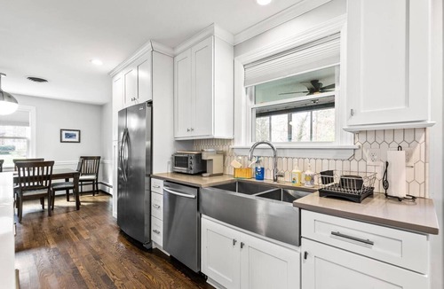 North Chesterfield House | Richmond Hosting Homenn