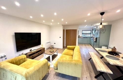 Exeter House | Richmond Mews by Staytor Accommodation
