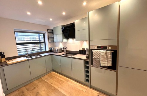 Exeter House | Richmond Mews by Staytor Accommodation