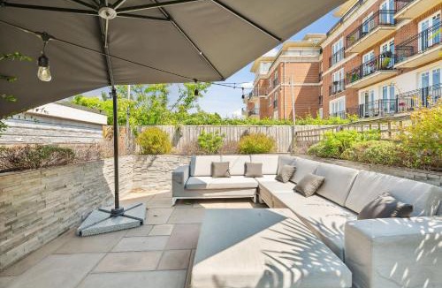 South Richmond Villa | Richmond Riverside