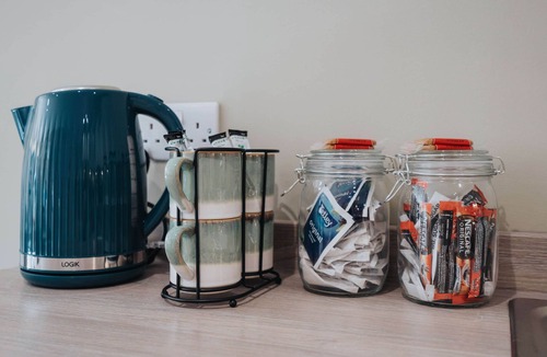 Everton Apartment | Richmond Row 2 Bed Apartment | Secure Parking & EV