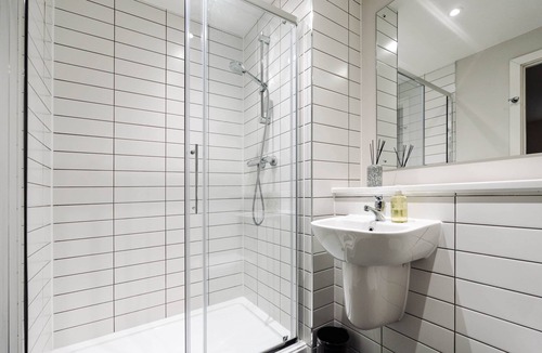 Everton Apartment | Richmond Row 2 Bed Apartment (203) | Secure Parking & EV