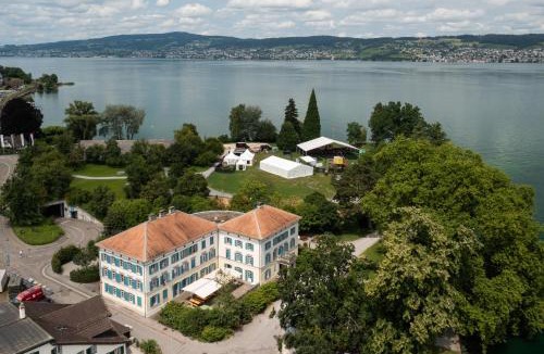 Horgen District Hostel | Richterswil Youth Hostel