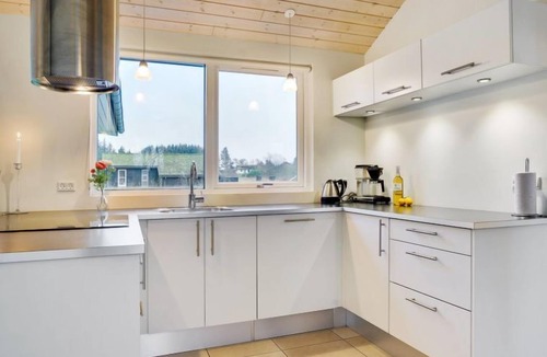 Grønhøj House | "Ricus" - 1.8km from the sea by Interhome